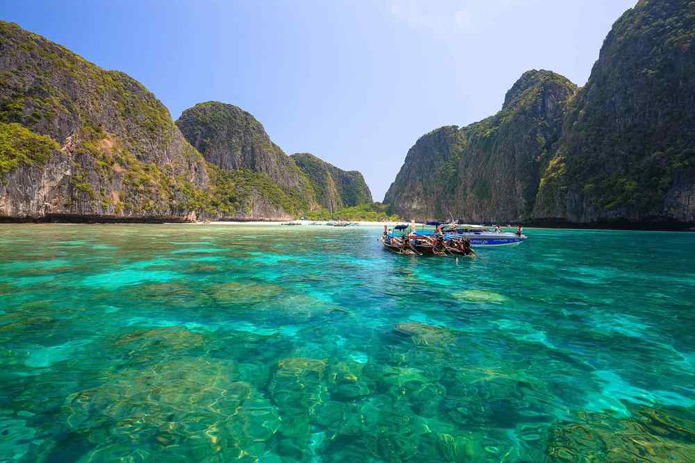 Phi Phi Island + Maya Beach + Khai Island + Buffet Lunch with Speedboat